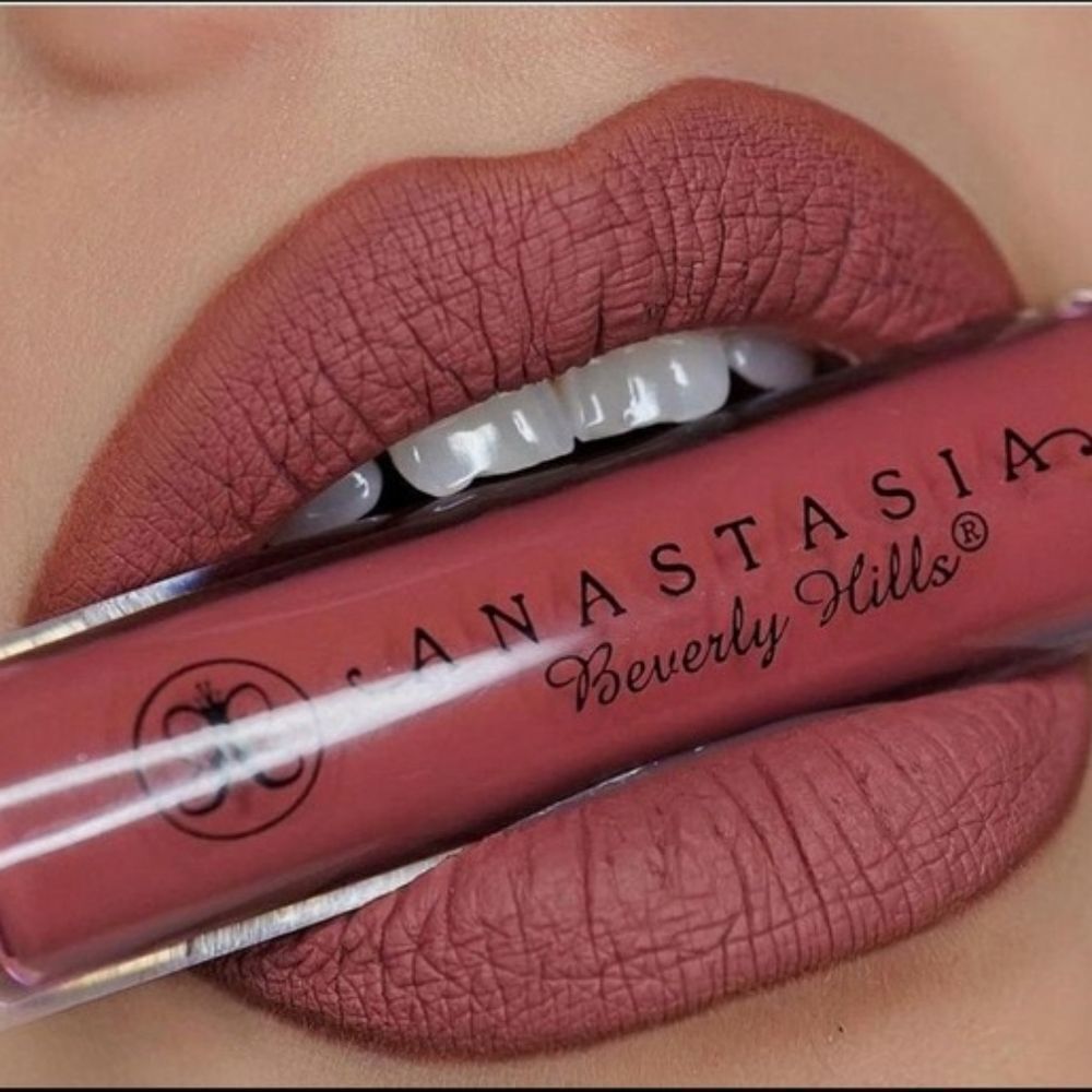 ABH Liquid Lipstick in Kathryn